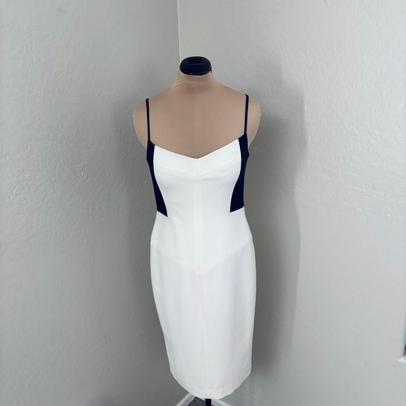 BLACK HALO Parks Colorblock Sleeveless Sheath Dress in Navy Porcelain NEW - Picture 3 of 16